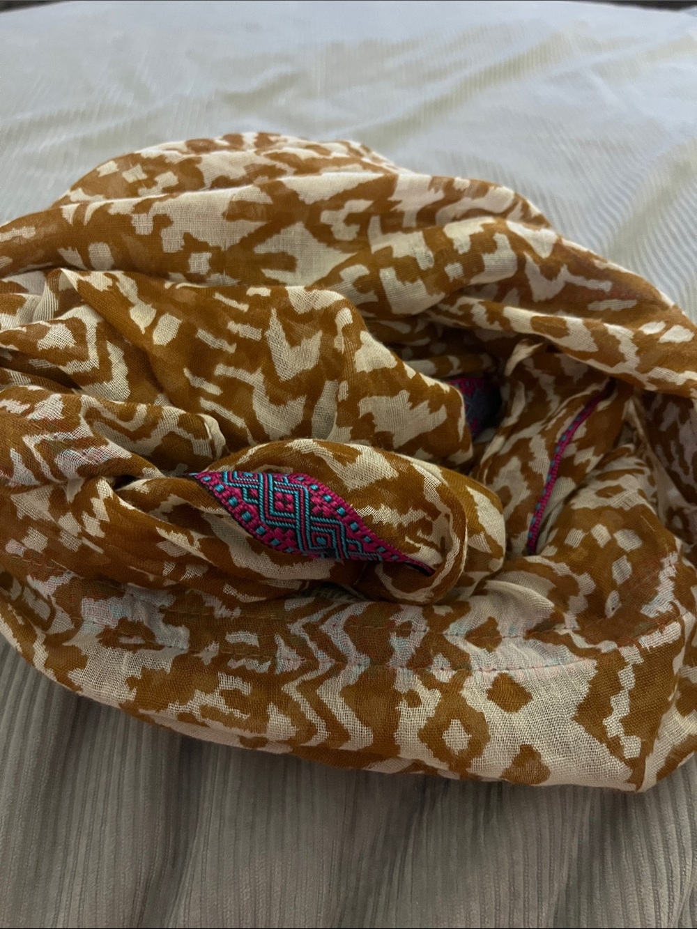 Mixed Pattern Women's Scarves & Wraps - Multi-Color lot of 6 - Picture 6 of 7